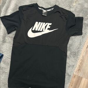 Nike Black and White T-Shirt